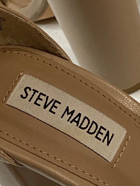 Steve Madden Carrson Heels Beige Ankle Strap Block Heel Womens 6.5M - Picture 7 of 13